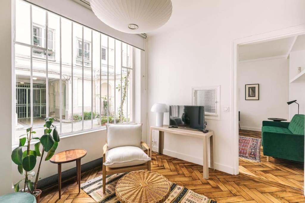 Bright Apartment In The 10Arr. - 4 People Париж Екстериор снимка